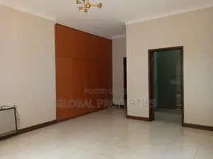 2bdrm Bungalow in Nsawo Estate, Central Division for rent