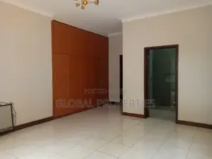 2bdrm Bungalow in Nsawo Estate, Central Division for rent