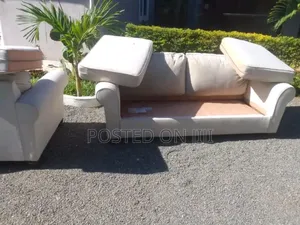Sofa Set Cleaning Services