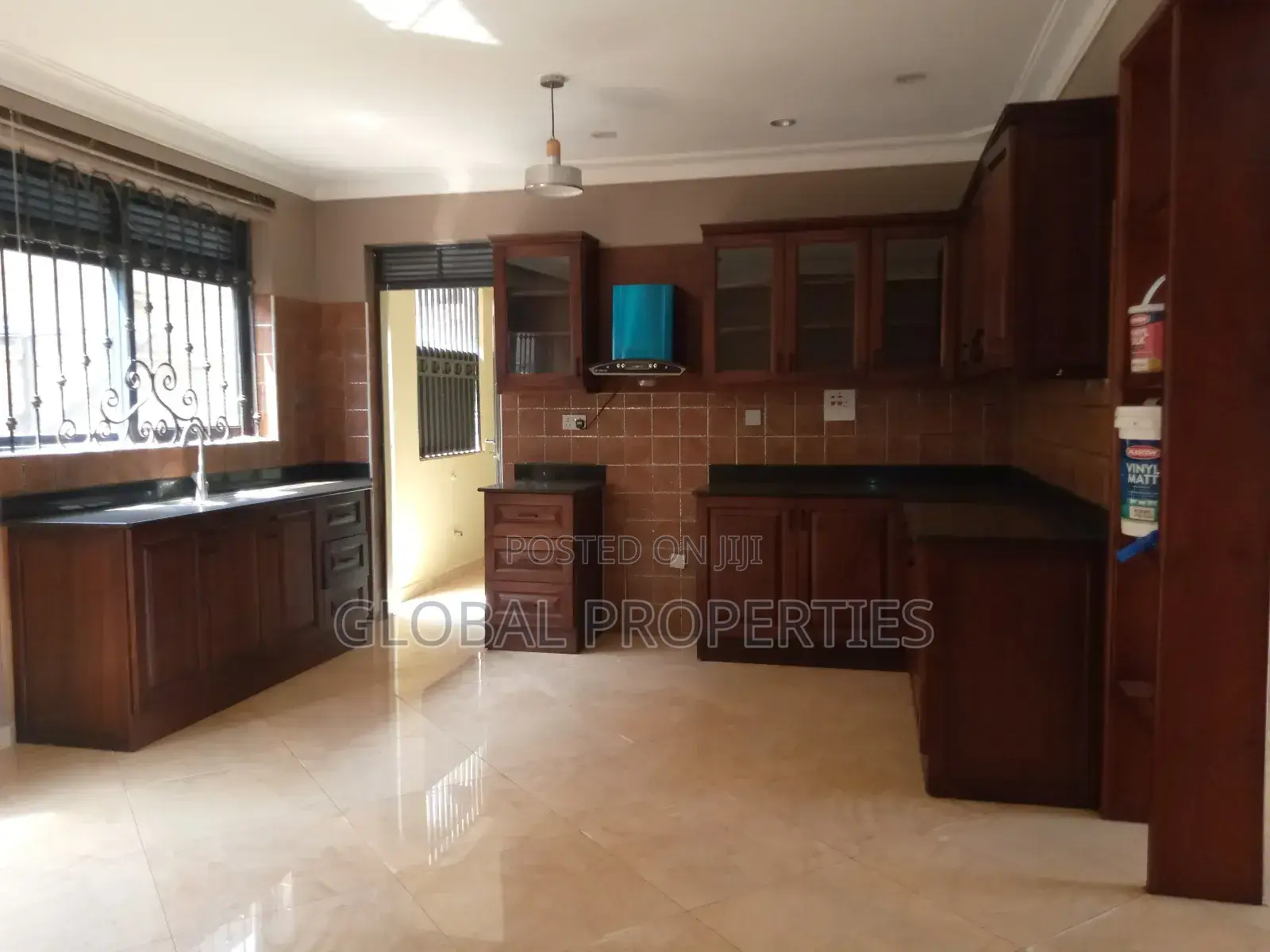 2bdrm Apartment in Kira Kyaliwajala Rd, Central Division for rent