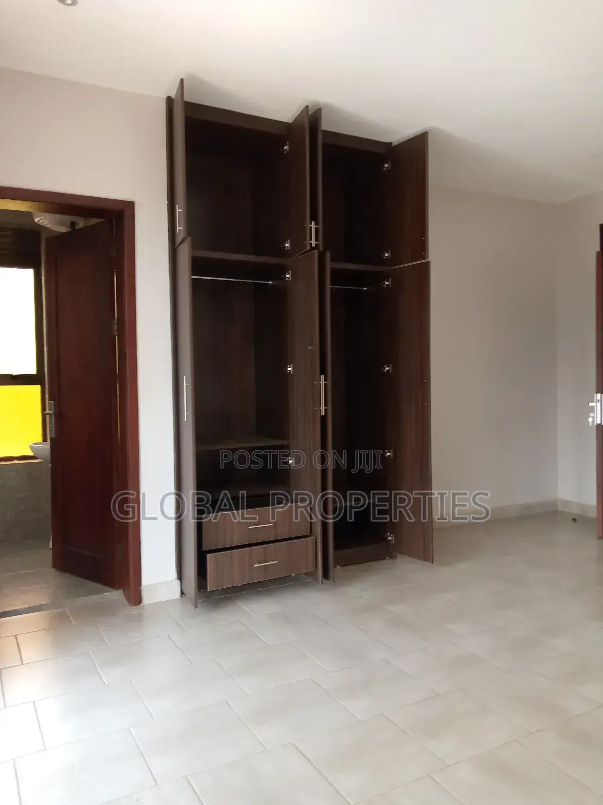 2bdrm Apartment in Kira Kyaliwajala Rd, Central Division for rent