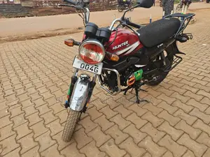 Hero Hunter 125 2021 Red