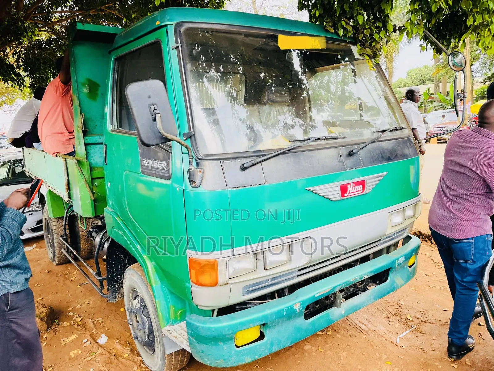 Hino Ranger Double Lights