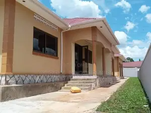 2bdrm Bungalow in Mbalwa Rd, Central Division for rent