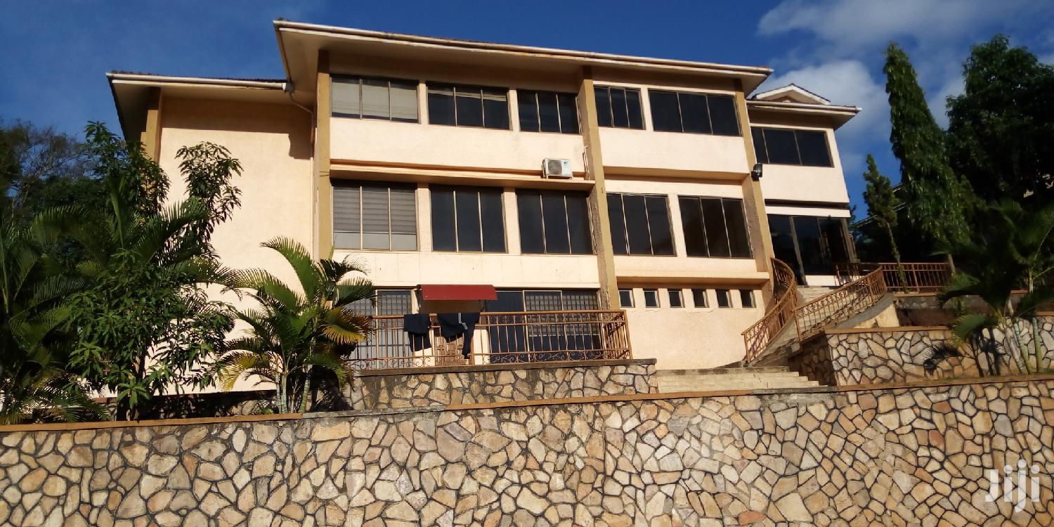 Building for Rent in Kololo