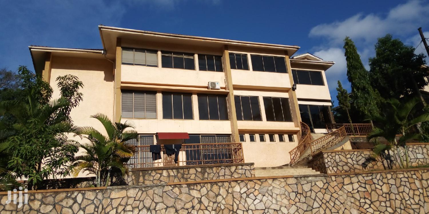Building for Rent in Kololo