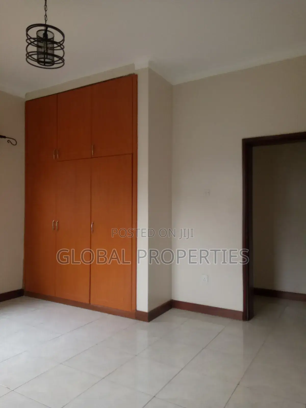 4bdrm Bungalow in Kyaliwajala Kireka, Central Division for rent