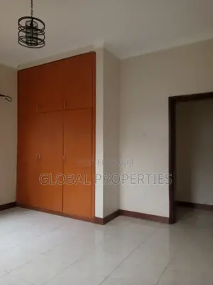 4bdrm Bungalow in Kyaliwajala Kireka, Central Division for rent
