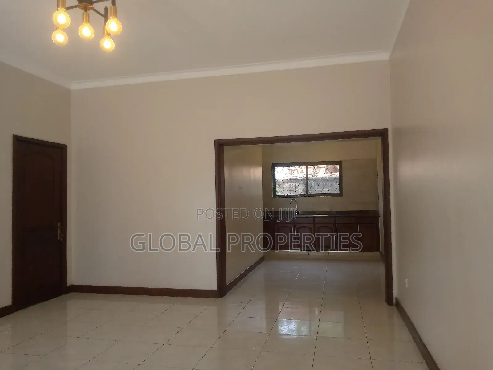 4bdrm Bungalow in Kyaliwajala Kireka, Central Division for rent