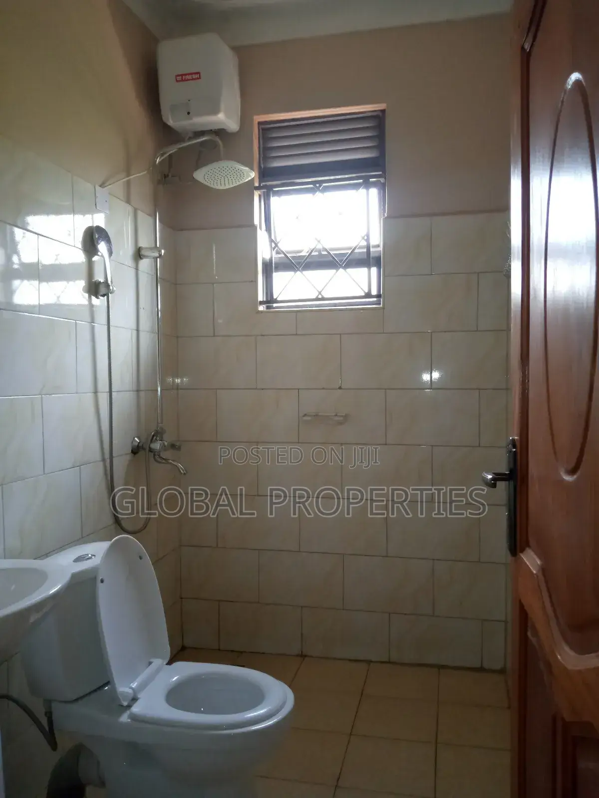 4bdrm Bungalow in Kyaliwajala Kireka, Central Division for rent