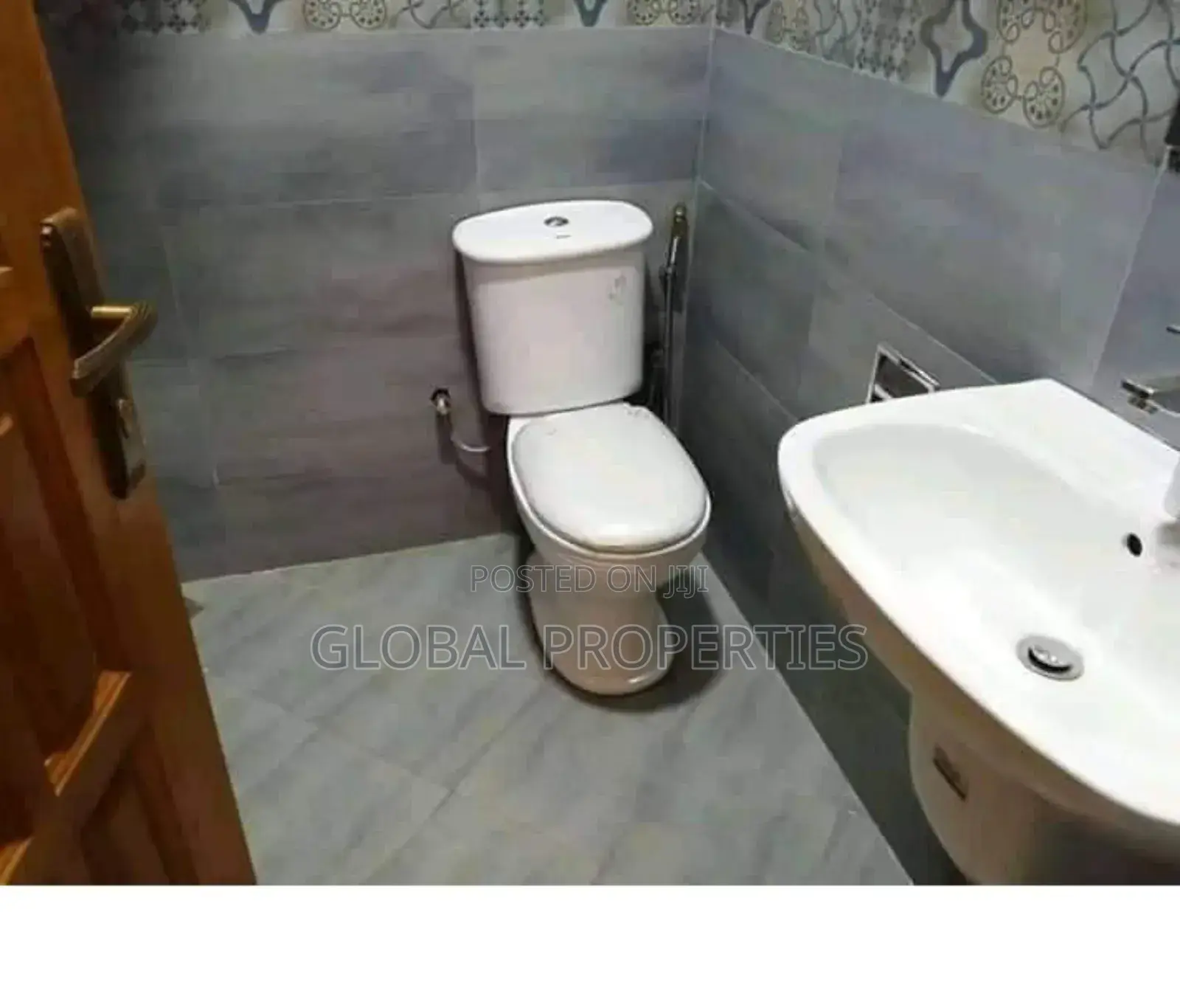 4bdrm Bungalow in Kyaliwajala Kireka, Central Division for rent