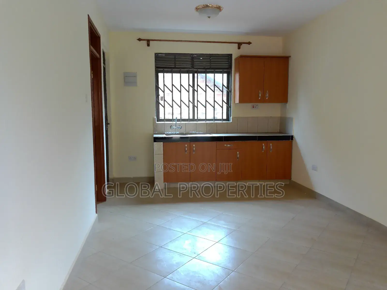 1bdrm Bungalow in Kira Estate, Central Division for rent