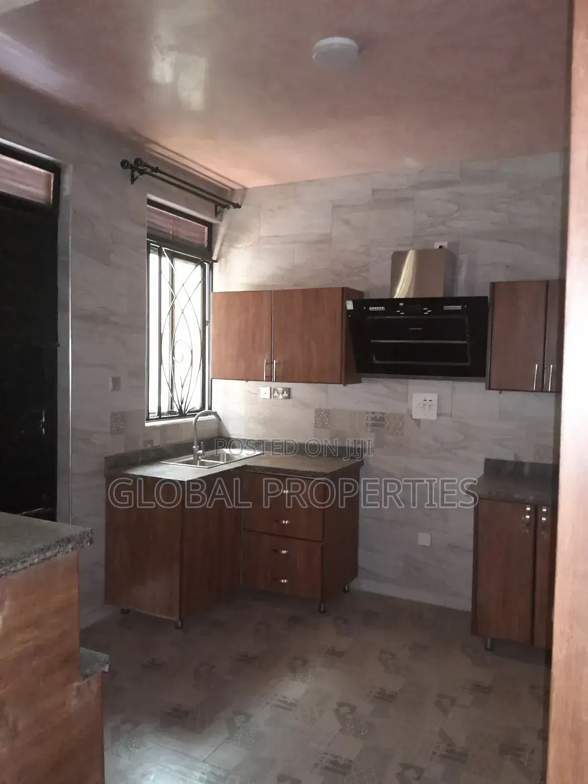 2bdrm Apartment in Naalya Estate, Central Division for rent