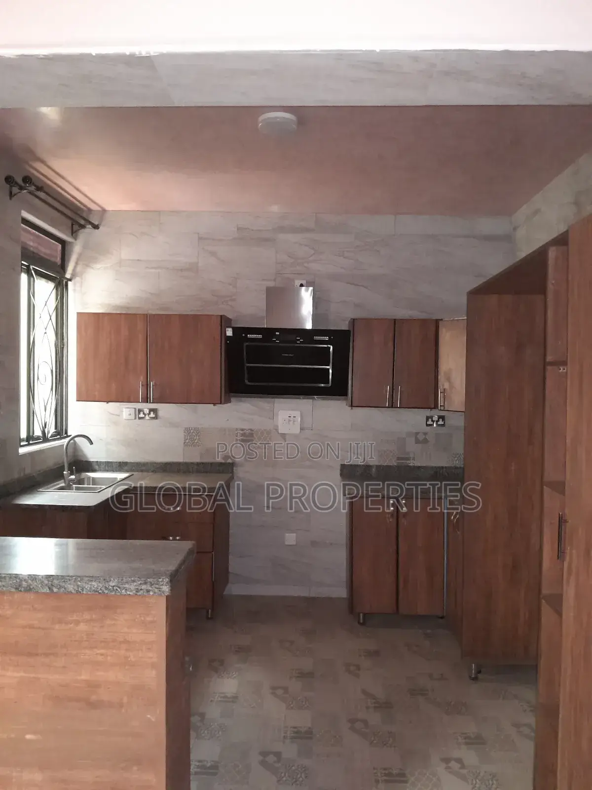 2bdrm Apartment in Naalya Estate, Central Division for rent