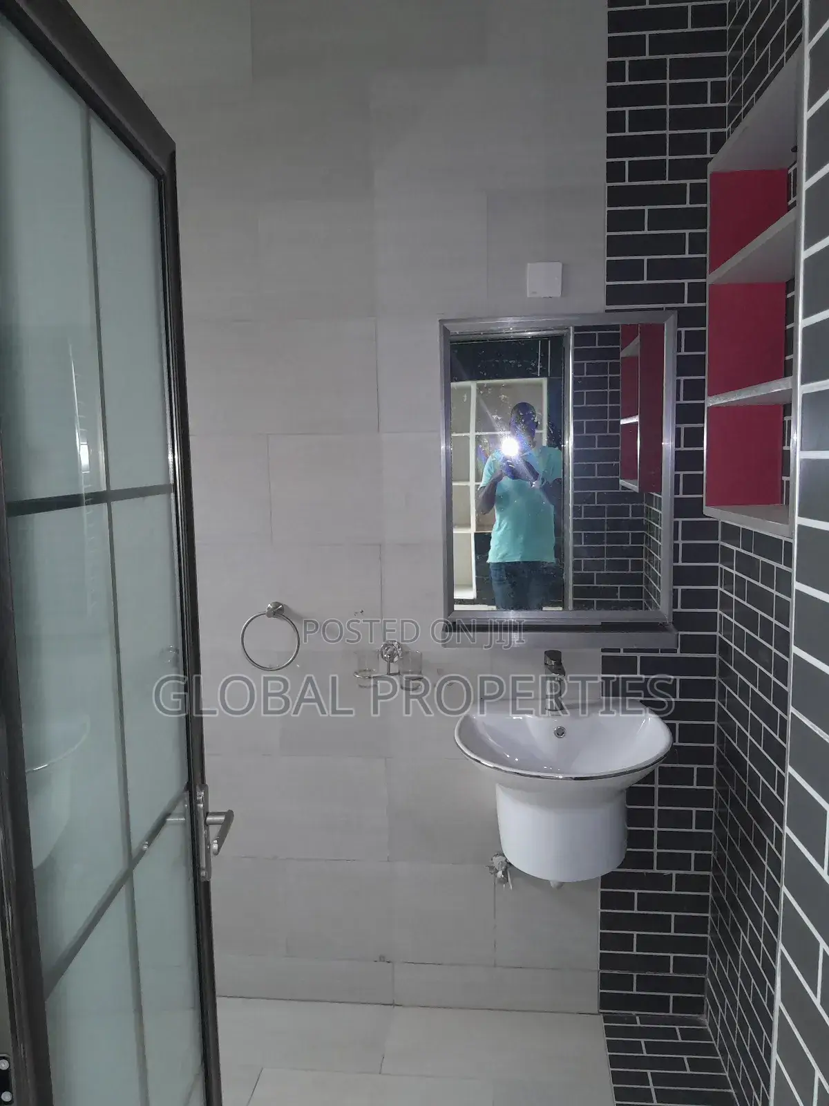 2bdrm Apartment in Naalya Estate, Central Division for rent