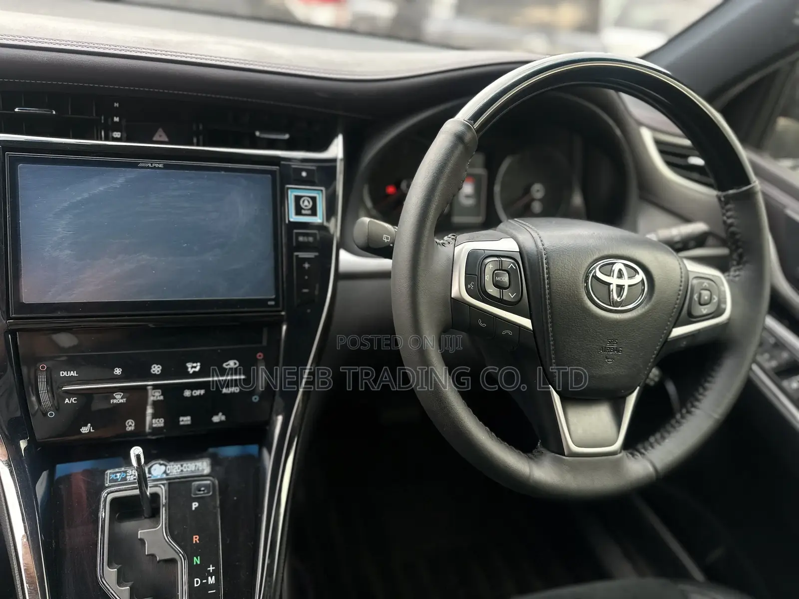 Toyota Harrier 2.0 2015 White