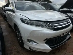 Toyota Harrier 2.0 2015 White