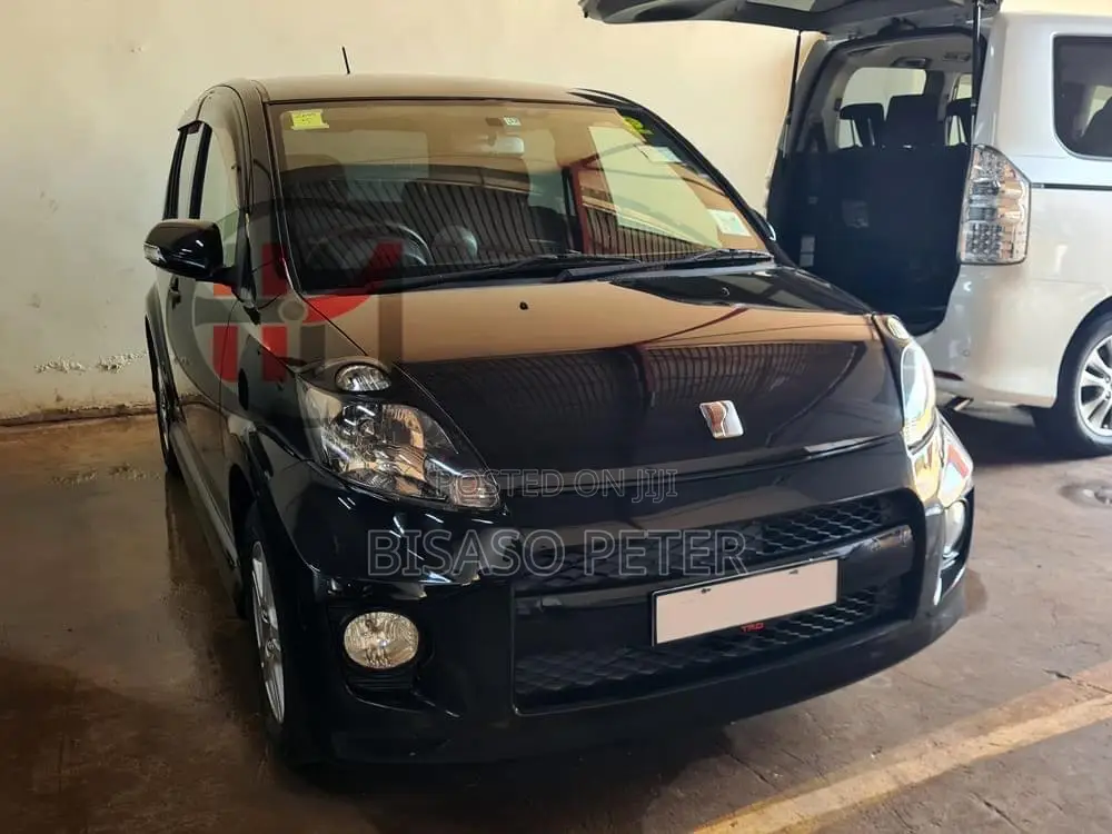 Toyota Passo 1.3 FWD 2009 Black
