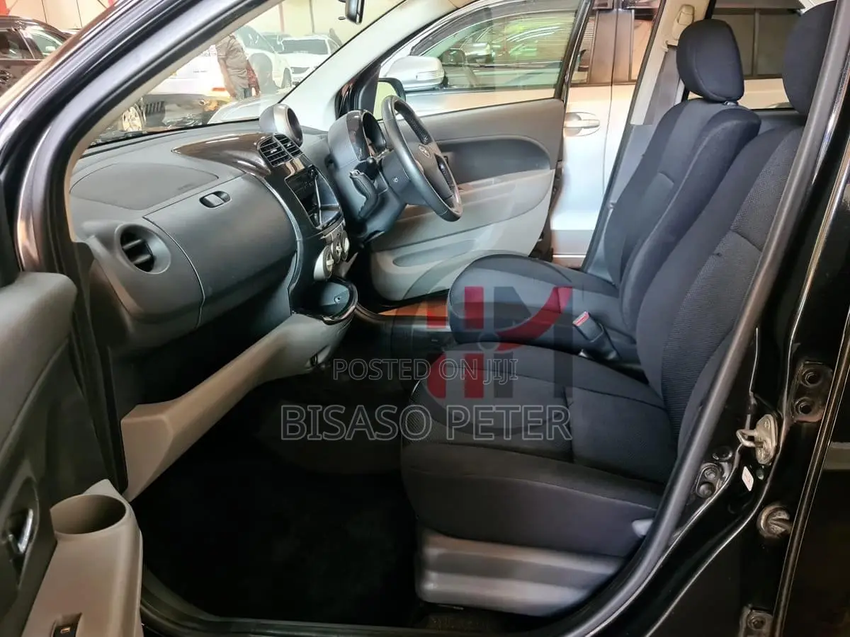 Toyota Passo 1.3 FWD 2009 Black