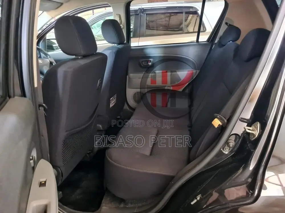 Toyota Passo 1.3 FWD 2009 Black