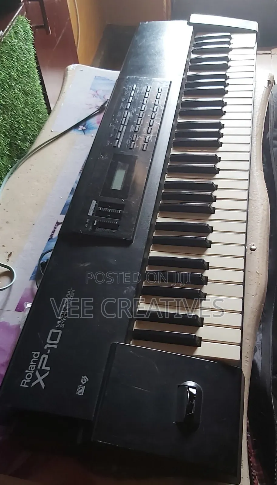 Roland XP-10 Synthersizer Piano