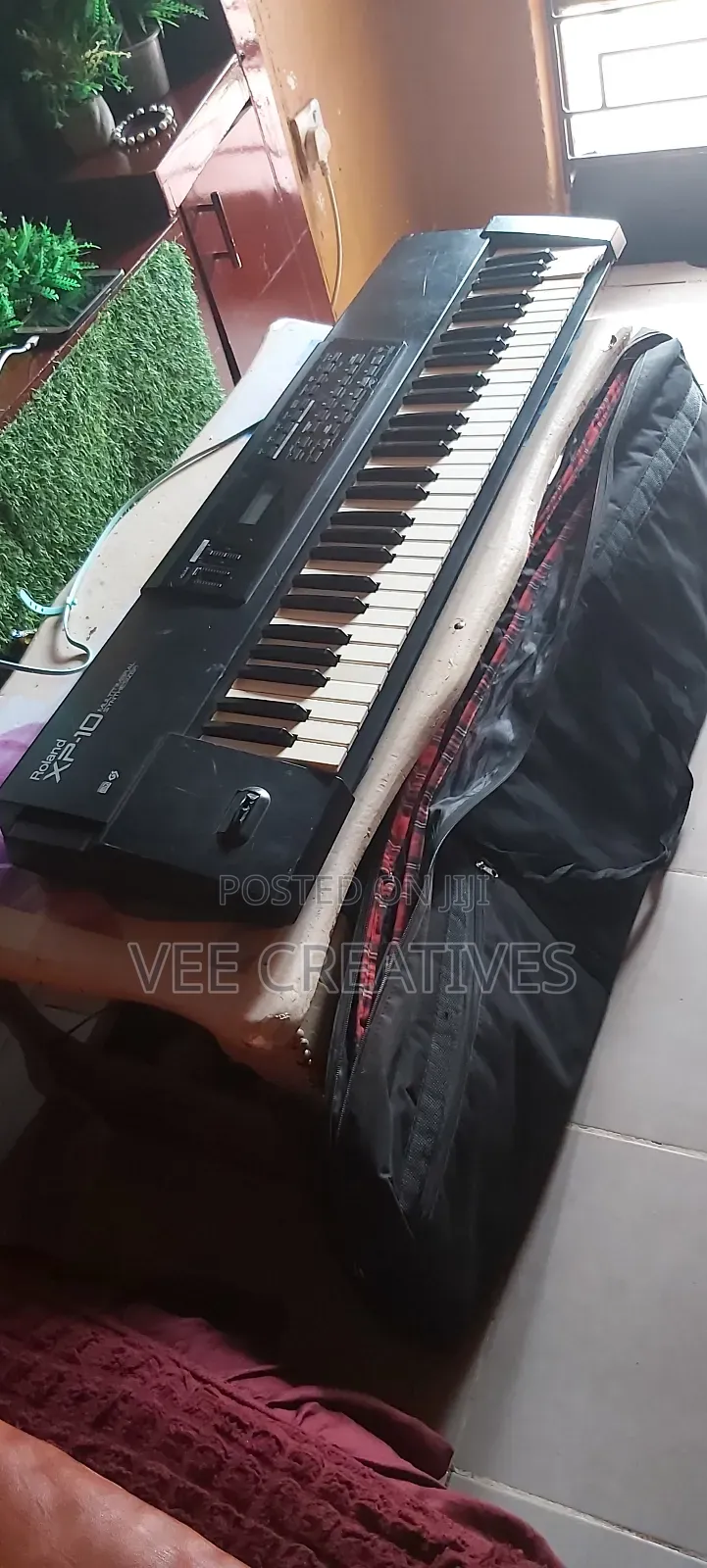 Roland XP-10 Synthersizer Piano