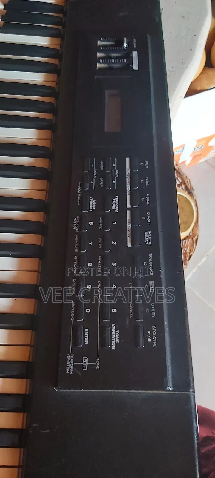 Roland XP-10 Synthersizer Piano