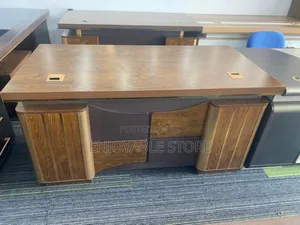 Modern Class Office Table (Executive)