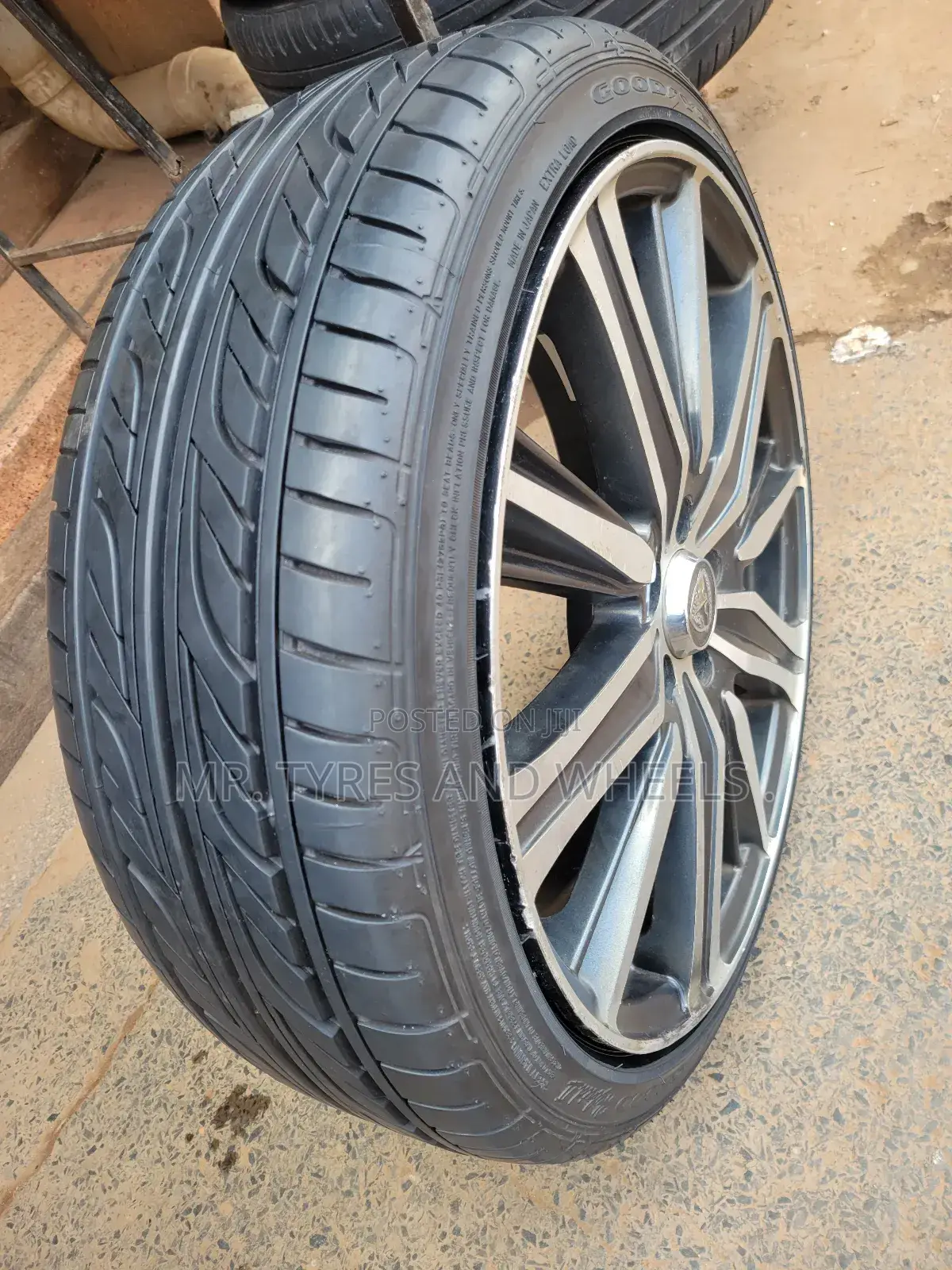 It's 215 40r18 in the Type of Gd Year the Eagle Tires Japan
