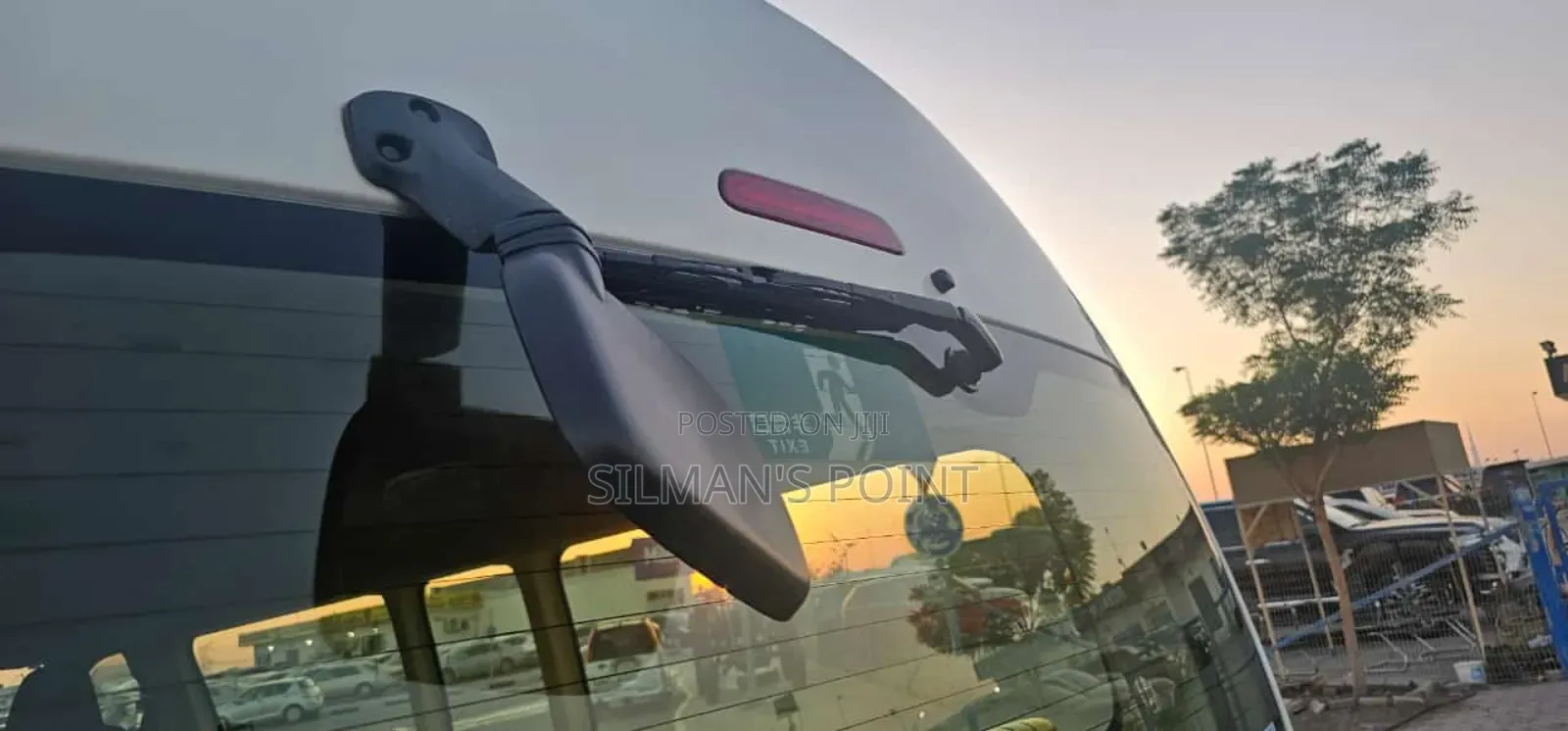 Toyota HiAce 2014 White