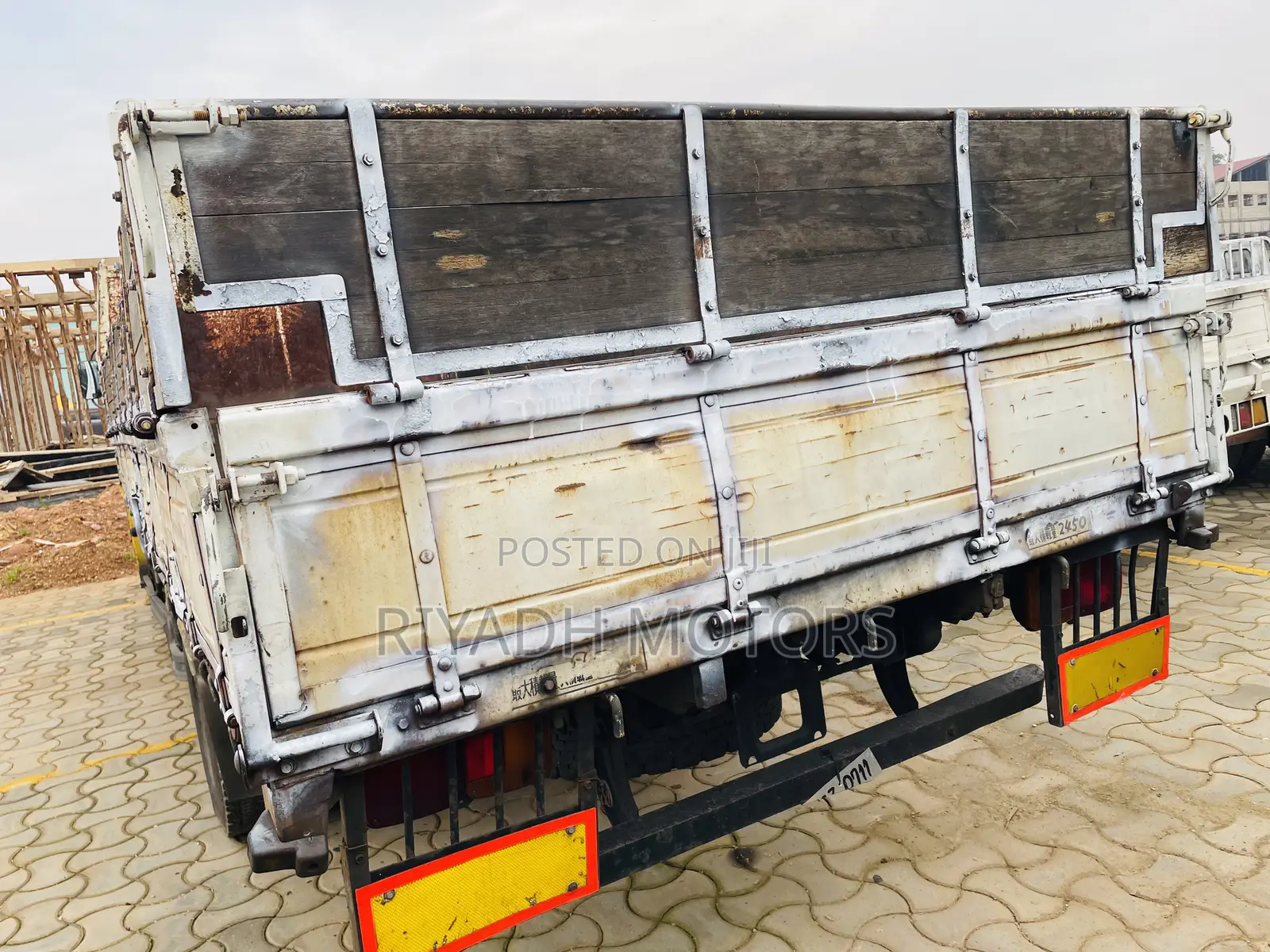 Hino Truck With Crane