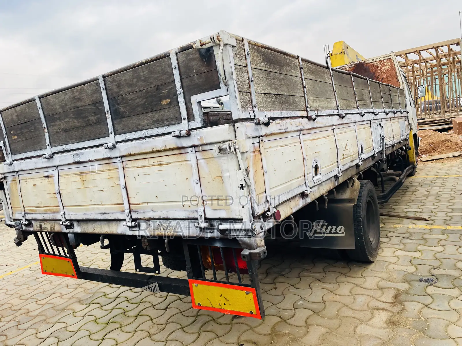 Hino Truck With Crane