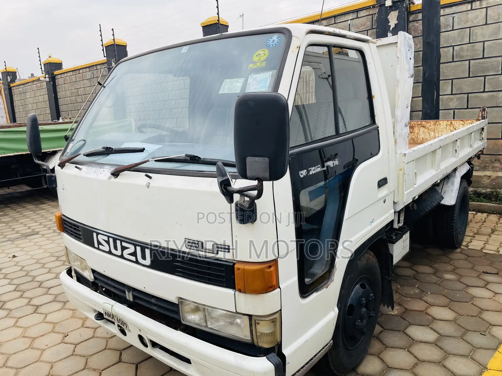 Isuzu Single Light