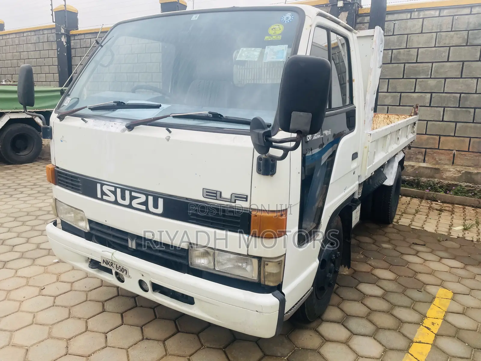 Isuzu Single Light