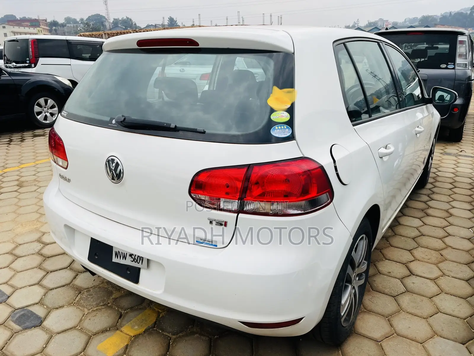 Volkswagen Golf 1.6 TDI 5 Door 2011 White