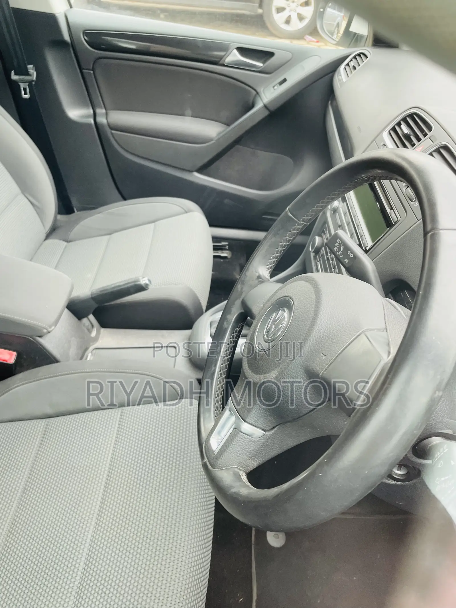 Volkswagen Golf 1.6 TDI 5 Door 2011 White