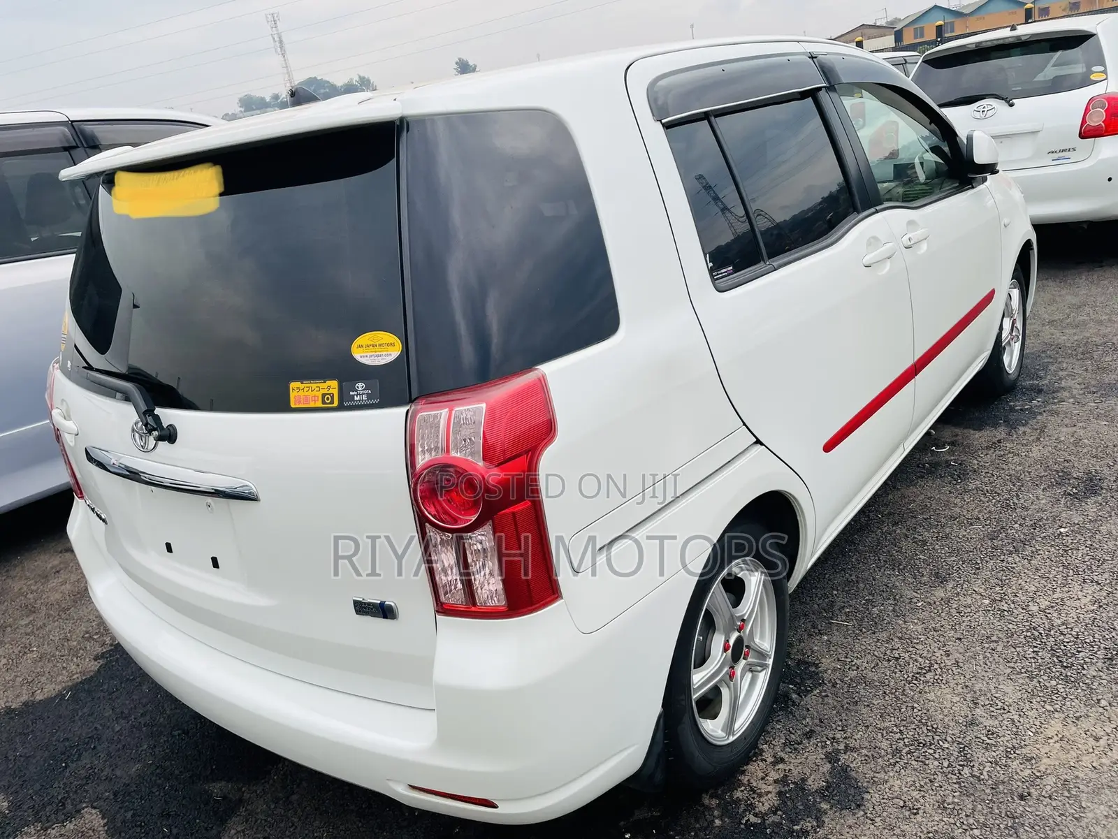 Toyota Raum 2011 White
