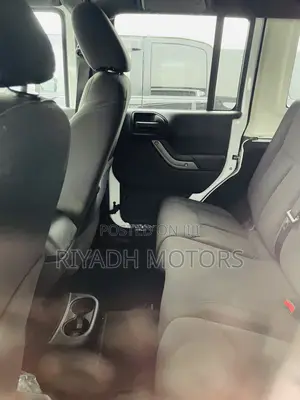 Jeep Wrangler Sport 2dr SUV 4WD (3.6L 6cyl 6M) 2015 White