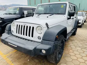 Jeep Wrangler Sport 2dr SUV 4WD (3.6L 6cyl 6M) 2015 White