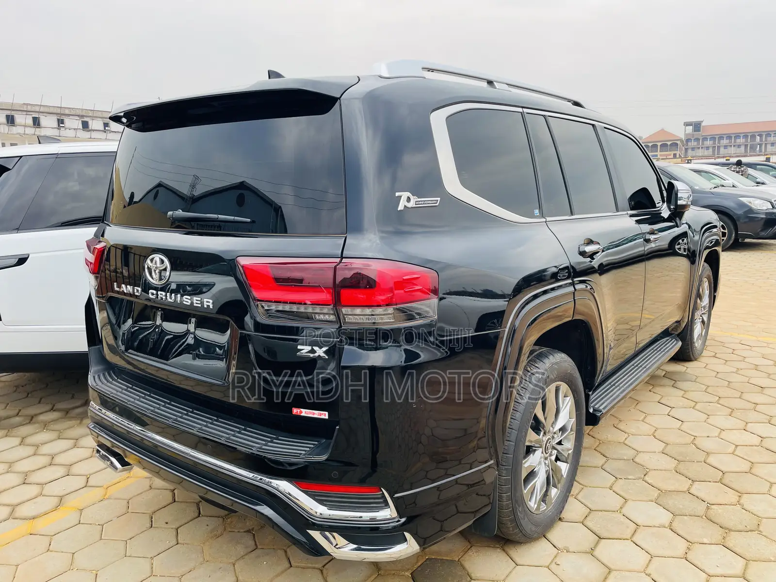 Toyota Land Cruiser 2023 Black