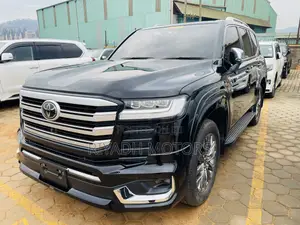 Toyota Land Cruiser 2023 Black