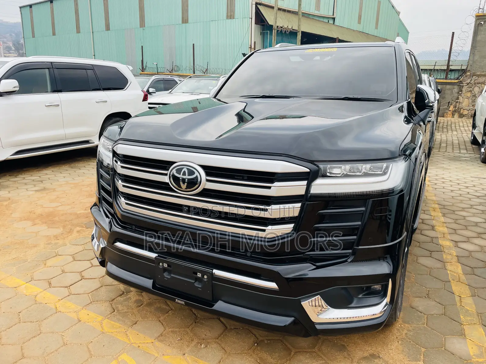 Toyota Land Cruiser 2023 Black