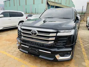 Toyota Land Cruiser 2023 Black
