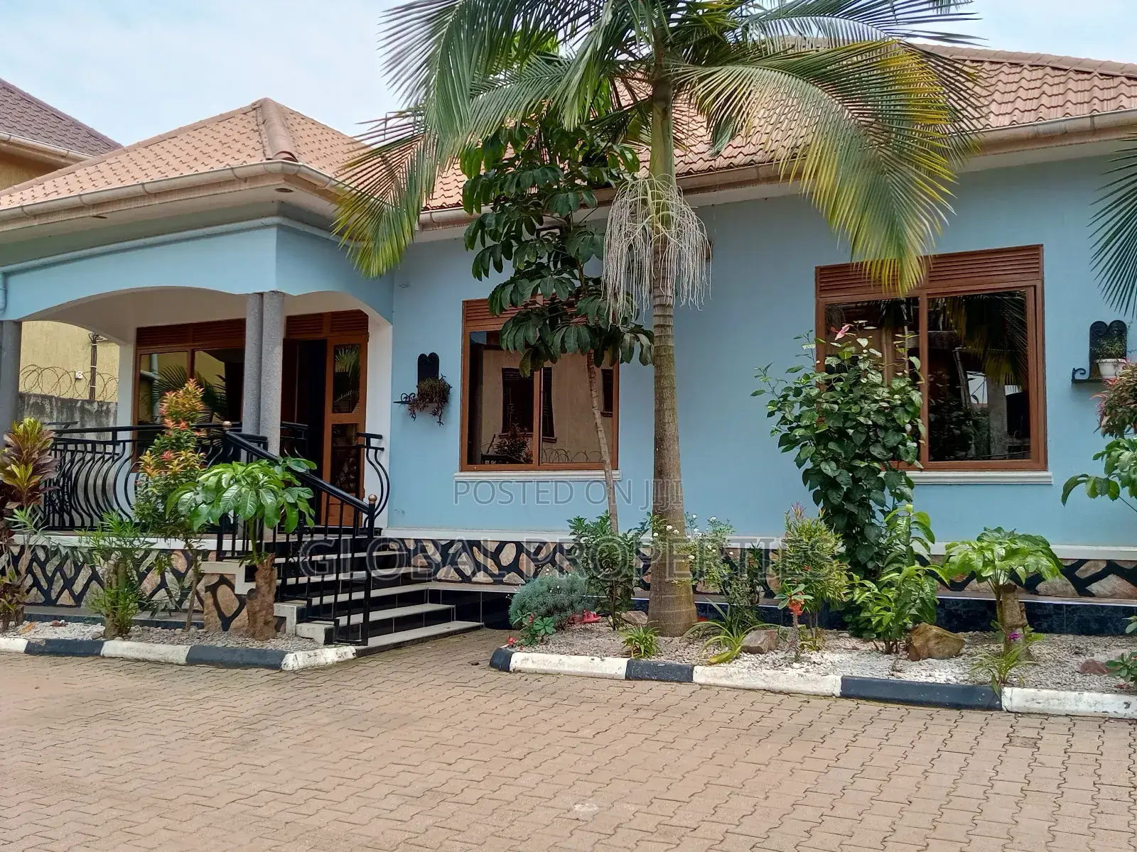 3bdrm Bungalow in Mbalwa Estate, Central Division for rent