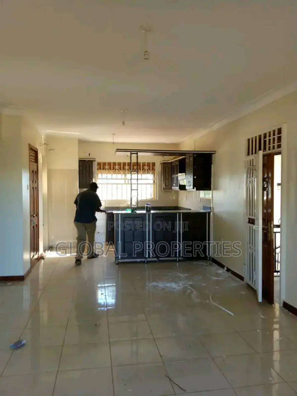 2bdrm Bungalow in Nsawo Estate, Central Division for rent