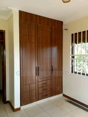 2bdrm Bungalow in Nsawo Estate, Central Division for rent