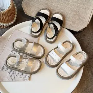 Photo - 2024 New Style Simple Open Toe Sandals