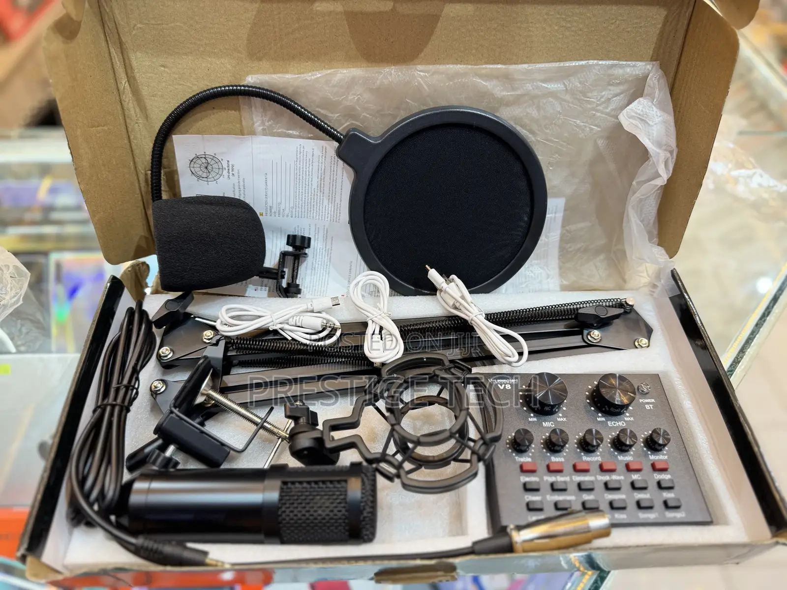 Bm800 Condenser Studio Microphone With V8 Soundcard Set