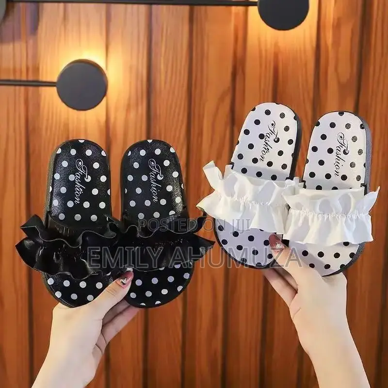 Latest Design Children Girls’ Slippers