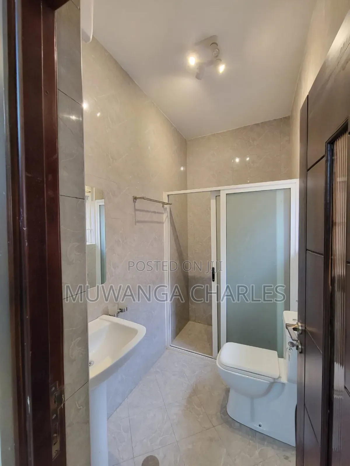 5bdrm Duplex in Fs Properties Ltd, Kira for sale